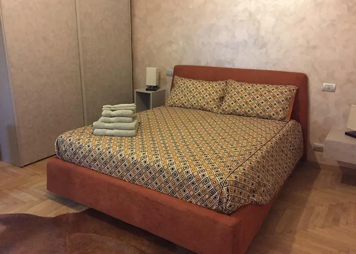 Via Roma 12 بيت ضيافة 4*