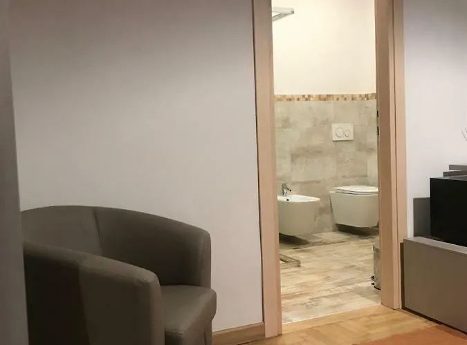 Via Roma 12 بيت ضيافة فيرونا