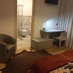 Via Roma 12 招待所