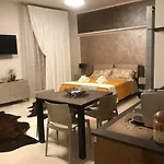 Via Roma 12 4*