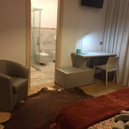 Via Roma 12 Гостевой дом