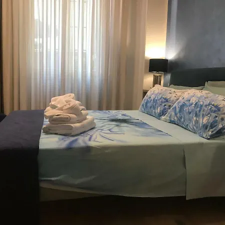 Via Roma 12 Casa de hóspedes 4*
