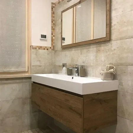 Via Roma 12 ヴェローナ