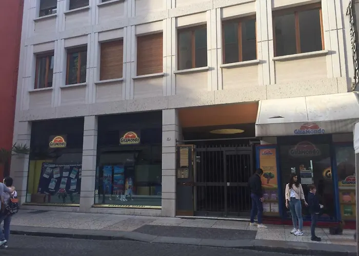 Via Roma 12 Pensionat 4*